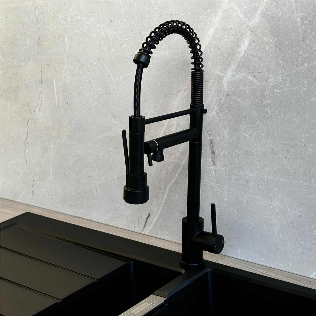 Liquida GR264MB Black Kitchen Mixer Tap With Swivel Spout And Directional Spray