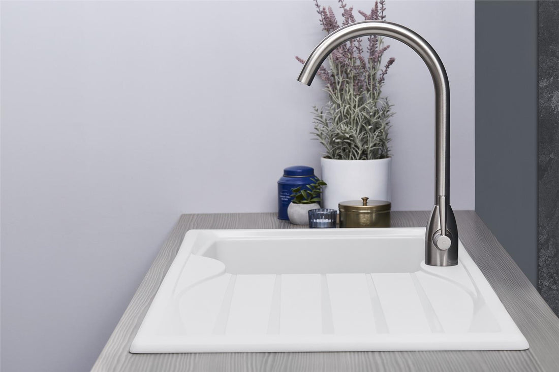 Liquida CMP10WH 1.0 Bowl Reversible White Kitchen Sink And Waste Kit