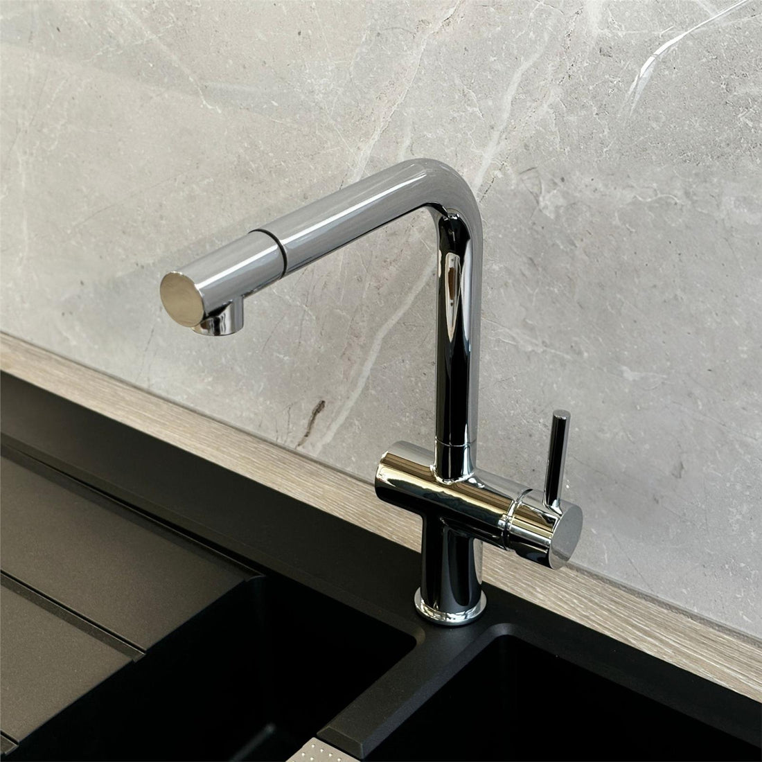 Liquida W15CH Single Lever Swivel Spout Pull Out Spray Chrome Kitchen Mixer Tap