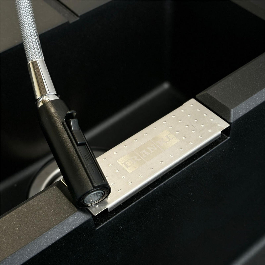 Liquida W19CH Single Lever Pull Out Head Chrome Kitchen Mixer Tap