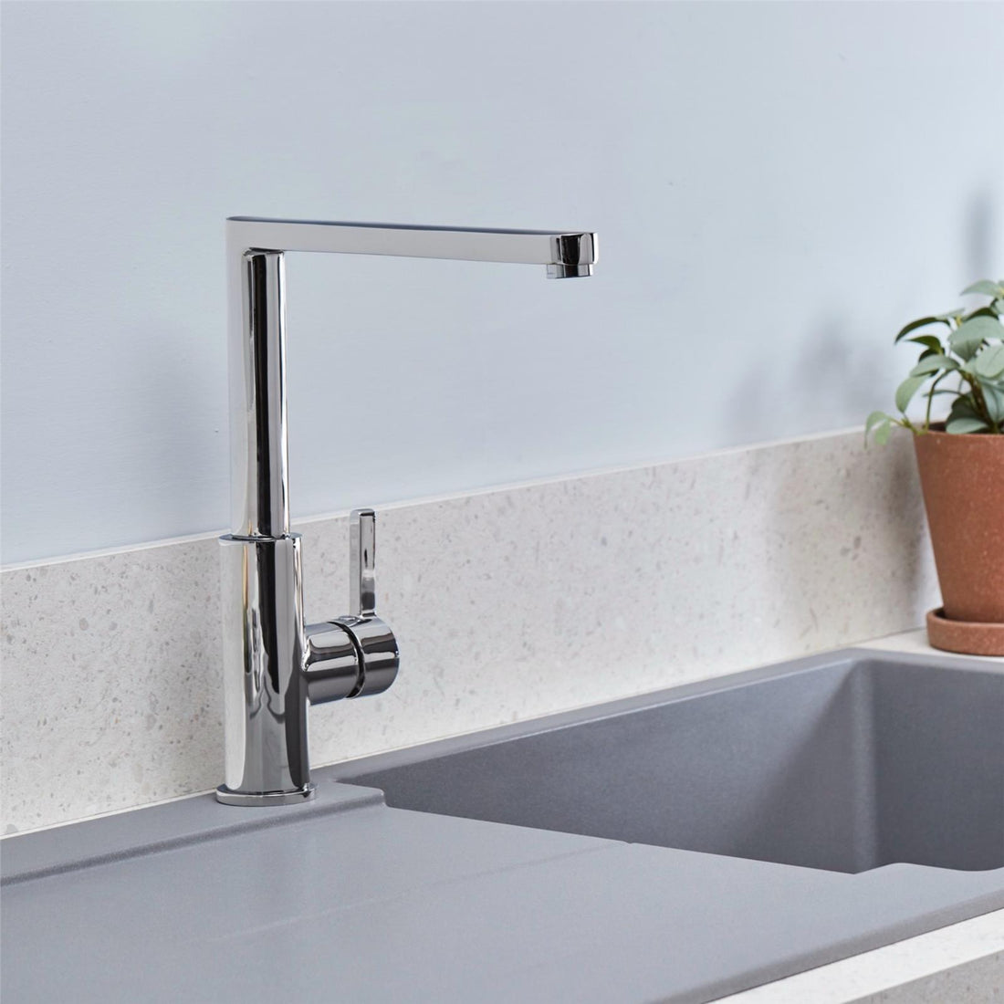 Liquida W25CH 360 Degree Swivel Spout Chrome Kitchen Mixer Tap