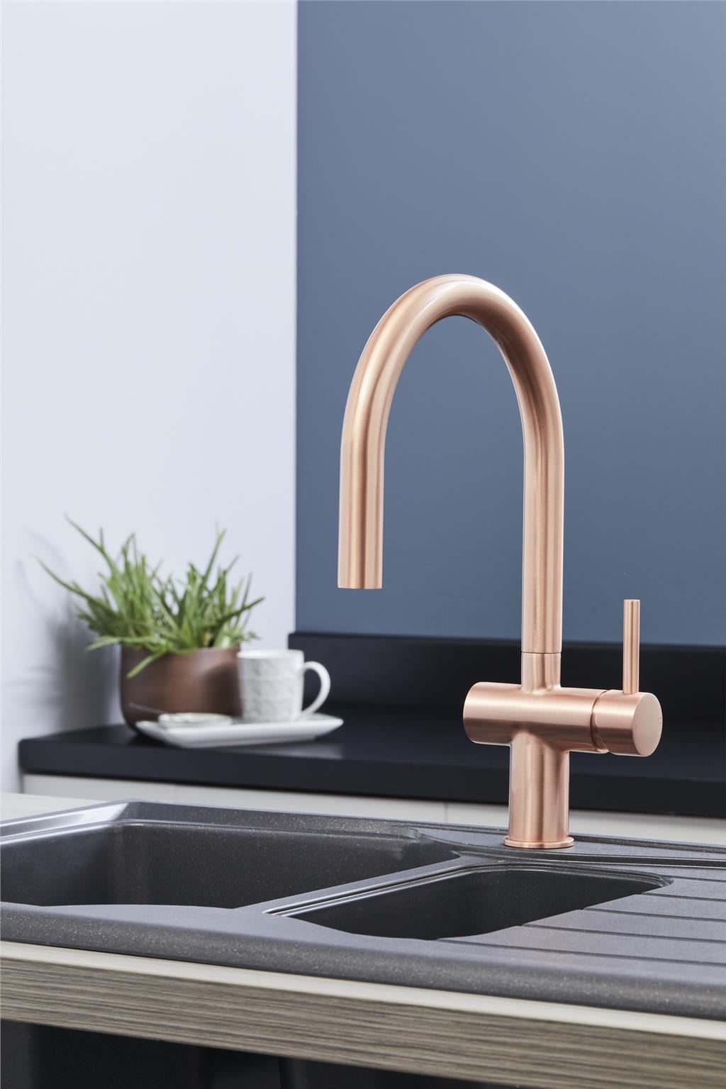 Liquida W19CP Single Lever Pull Out Head Copper Kitchen Mixer Tap