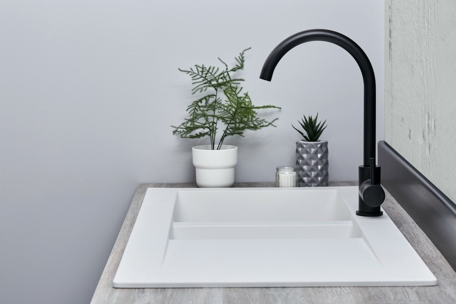 Liquida EW15WH 1.5 Bowl Composite Reversible Inset White Kitchen Sink - GRADED
