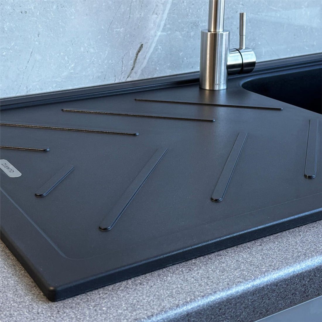 Reginox Calvi 10BL 1.0 Bowl Black Granite Reversible Kitchen Sink With Waste