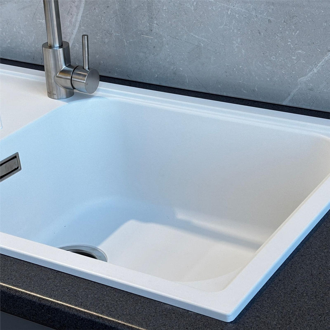Reginox Calvi 10WH 1.0 Bowl White Granite Reversible Kitchen Sink With Waste