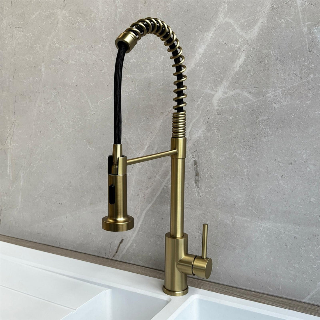 Liquida CT595BR Brushed Brass Kitchen Tap with Pull-Out Spray - GRADED