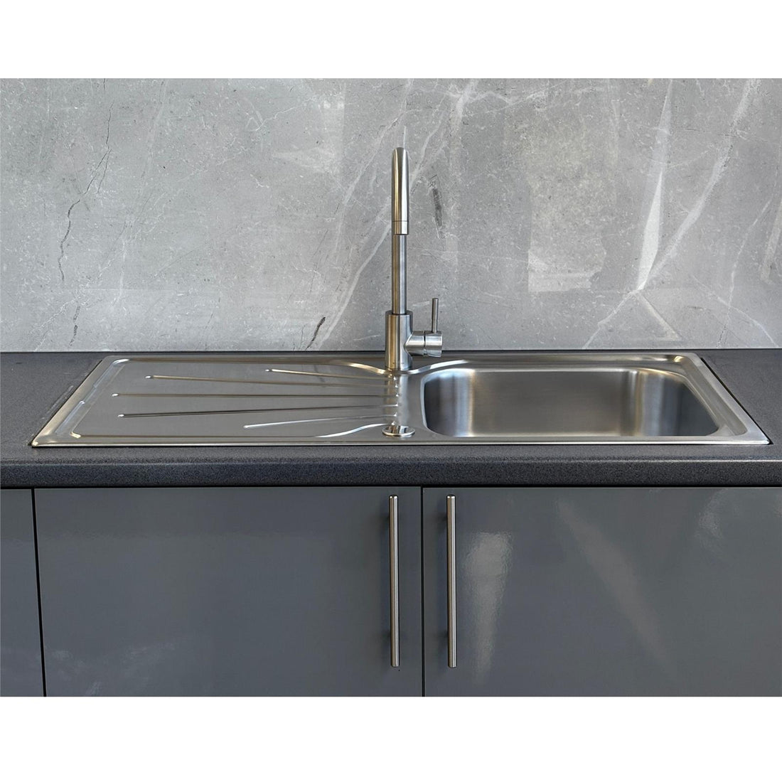 Liquida EUL10SS 1.0 Bowl Reversible Stainless Steel Kitchen Sink With Waste