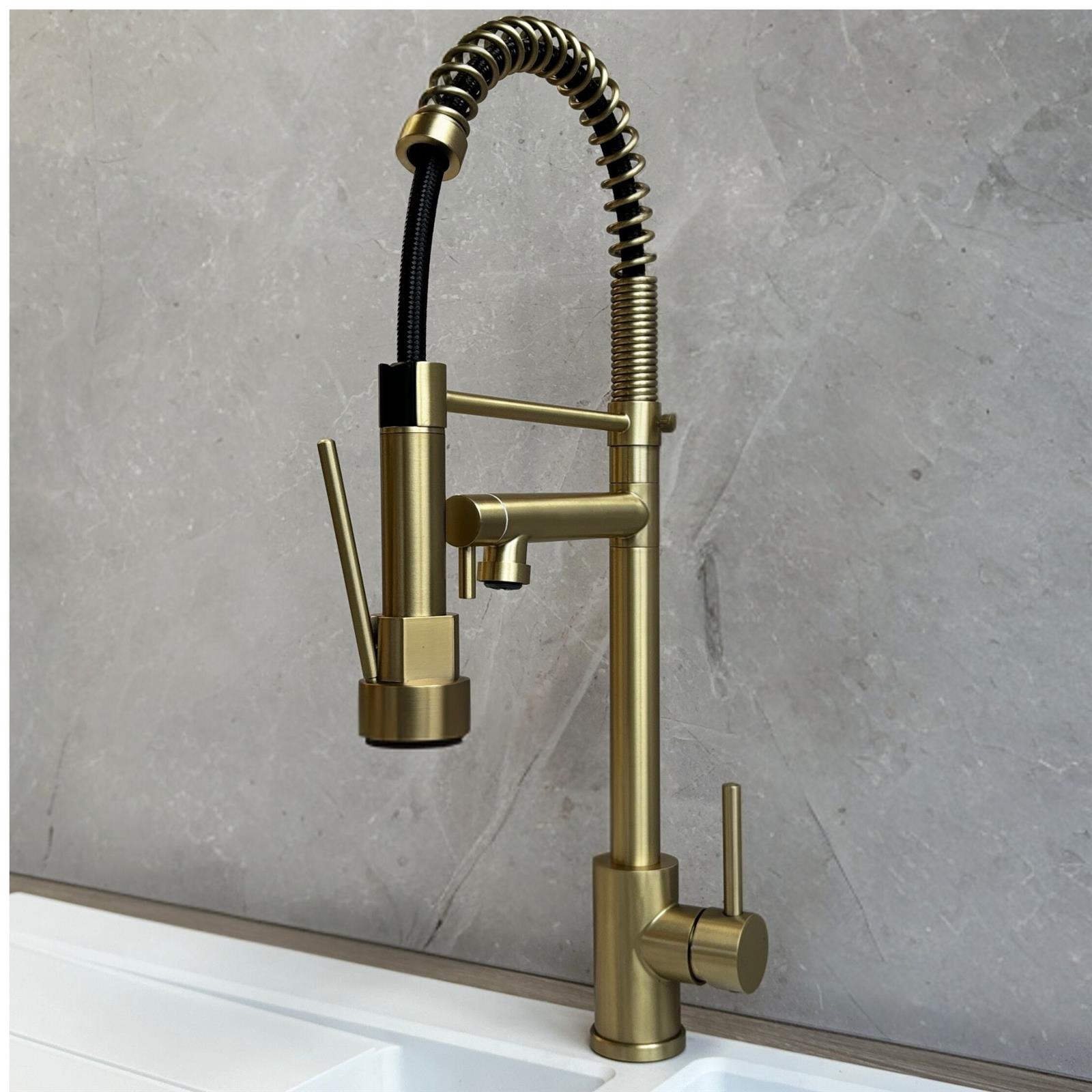 Liquida GR267BR Brushed Brass Kitchen Tap, Swivel Spout Spray - GRADED