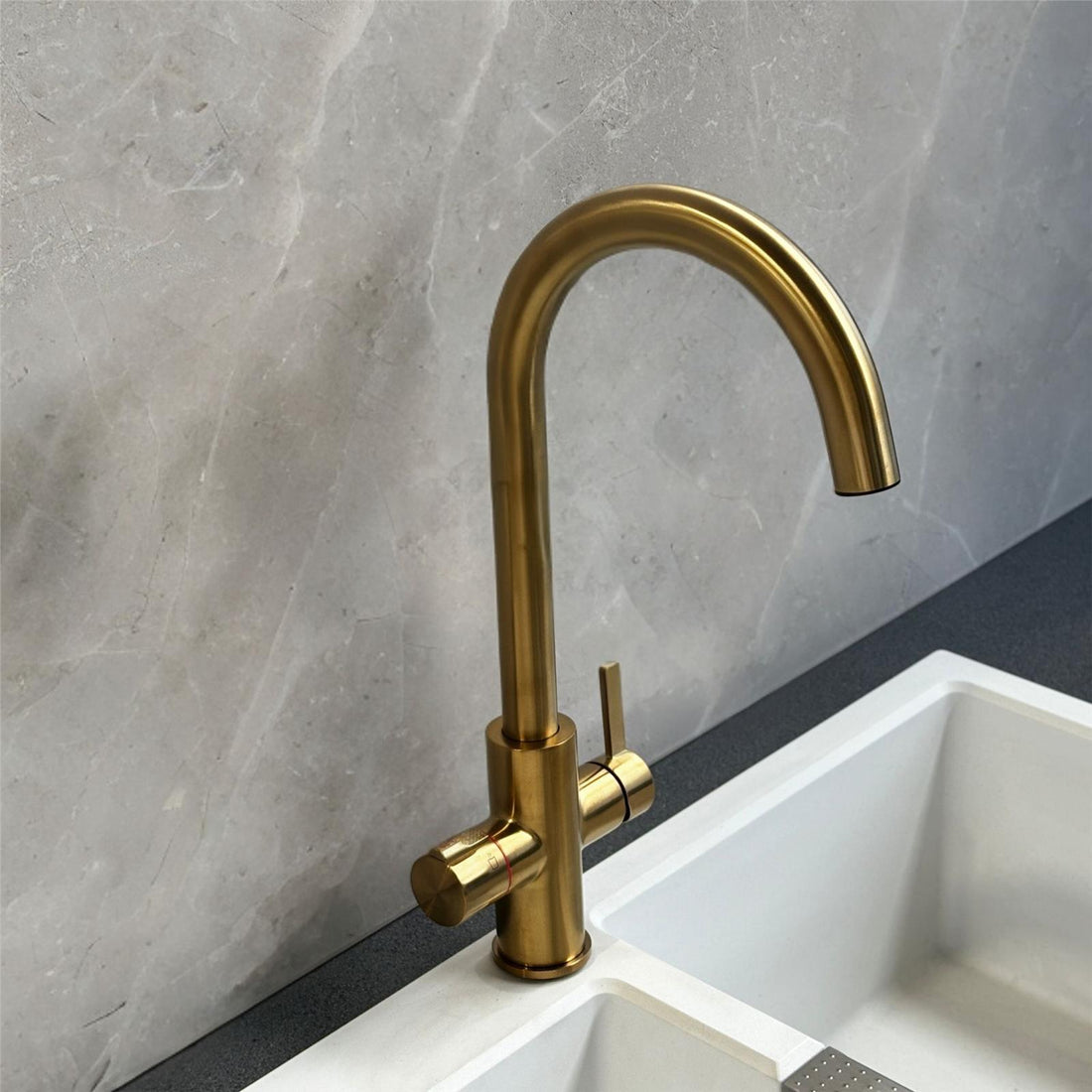 Liquida HT45BG 4 In 1 Gold Pull Out Spray Instant Boiling Water Kitchen Tap