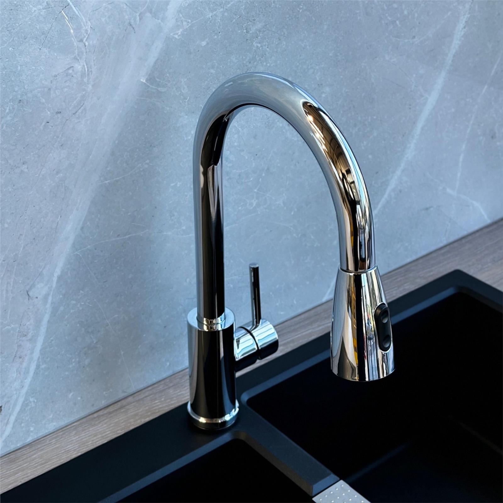 Liquida KPO11CH Chrome Single Lever Kitchen Mixer Tap, Pull Out Spray - GRADED