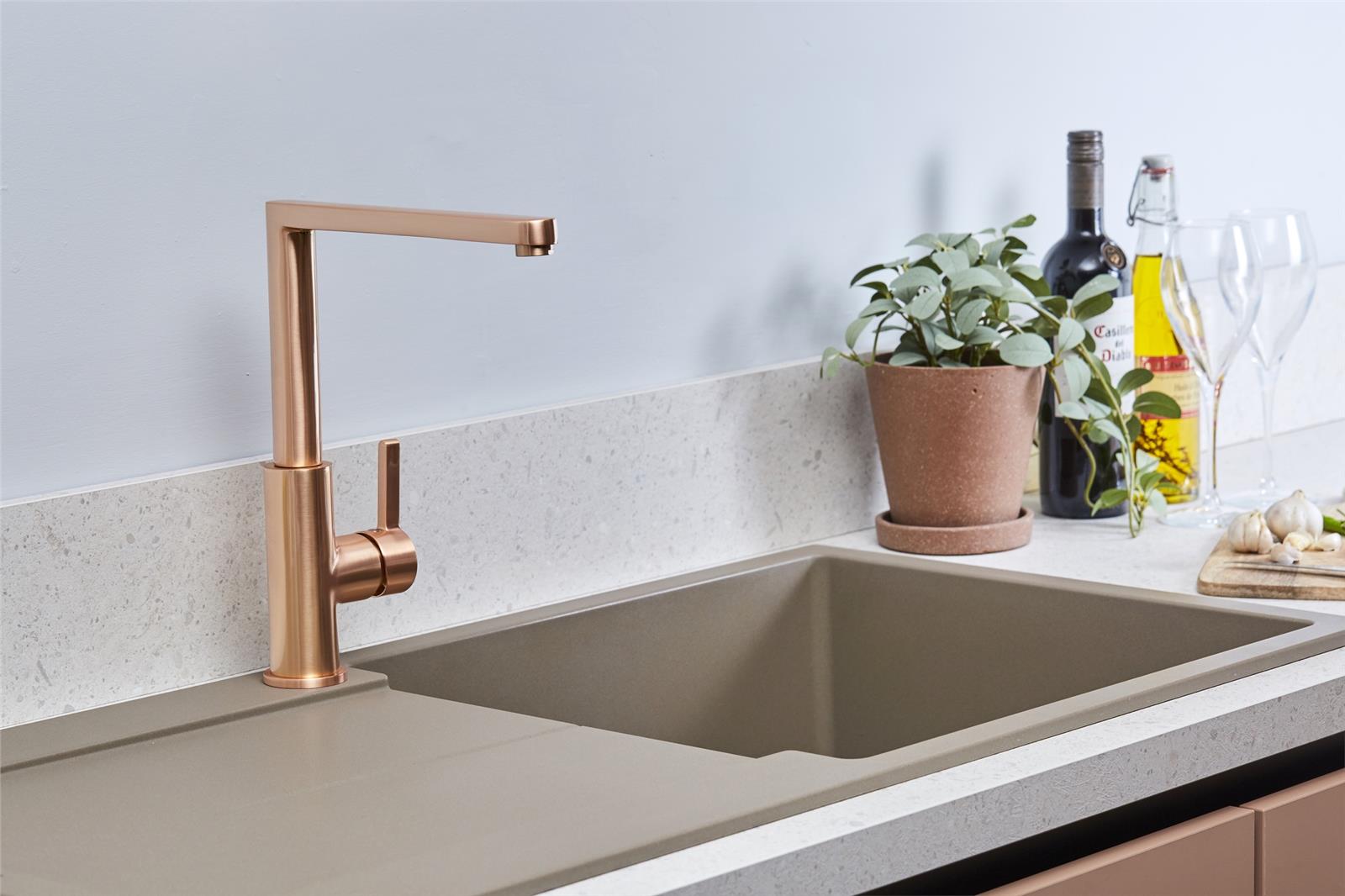 Liquida W25RG 360 Degree Swivel Spout Rose Gold Kitchen Mixer Tap