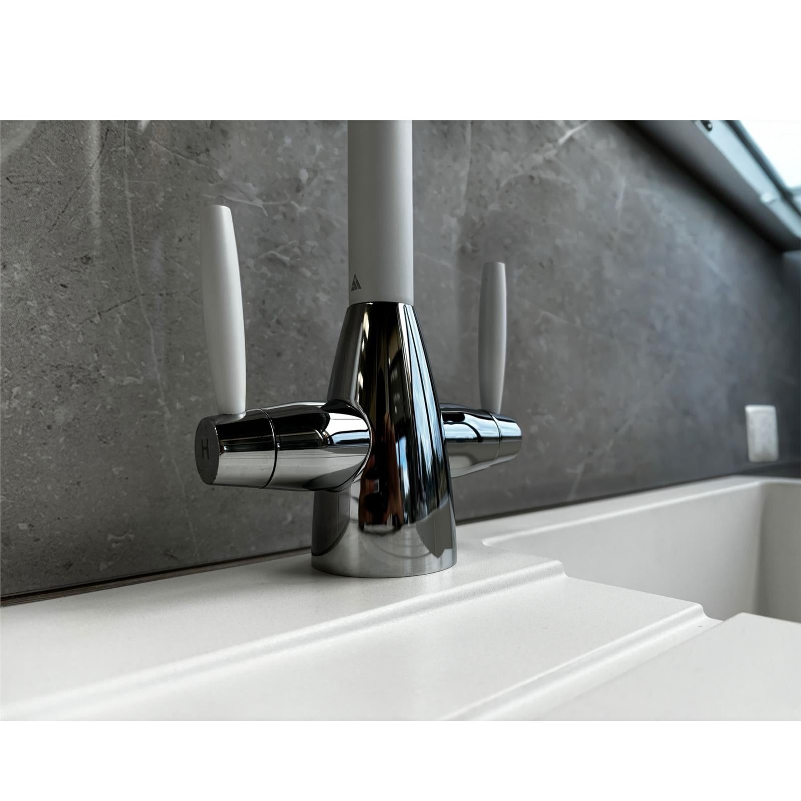 Liquida CMP5WH 1.0 Bowl White Kitchen Sink With LC02WH White Mixer Tap