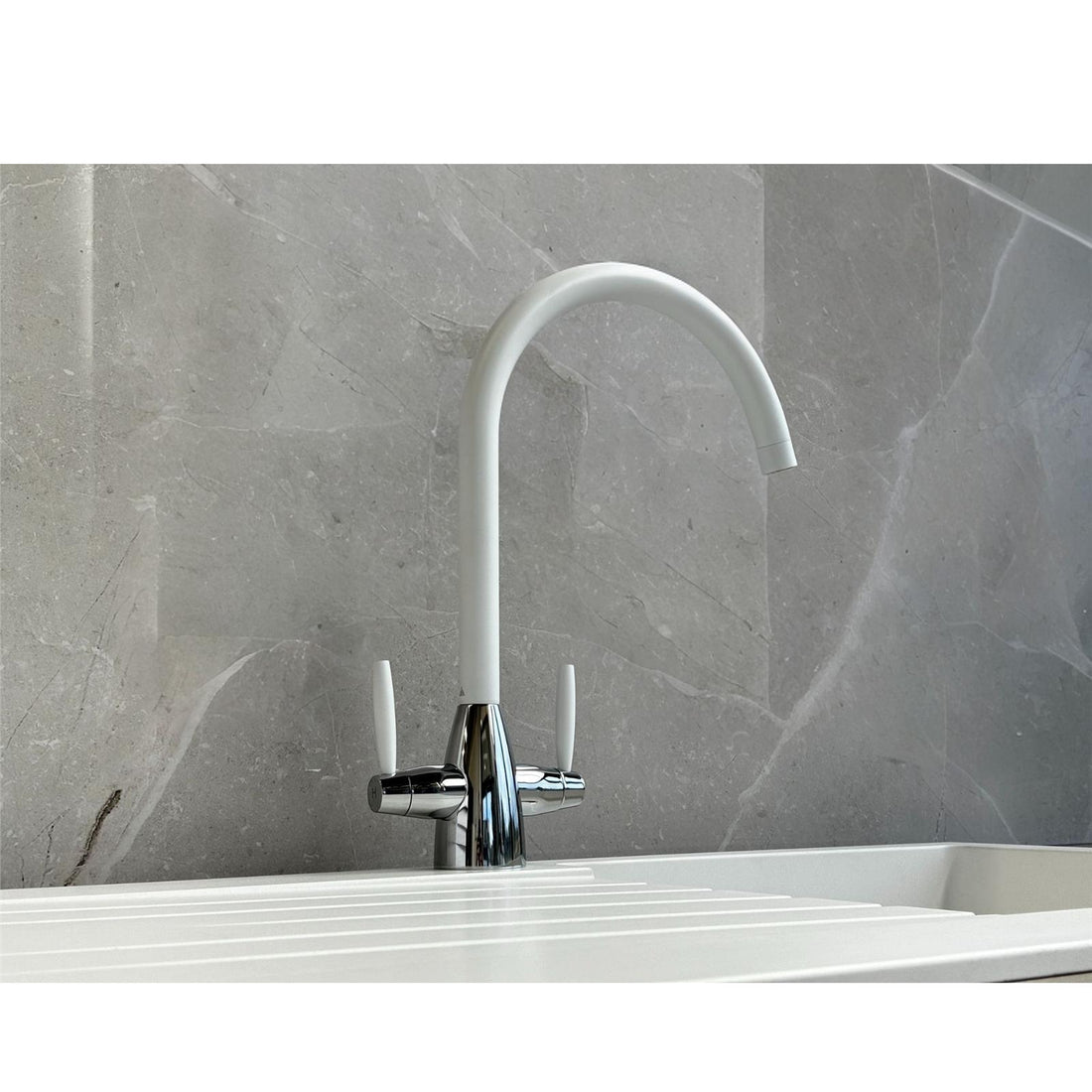 Liquida CMP5WH 1.0 Bowl White Kitchen Sink With LC02WH White Mixer Tap