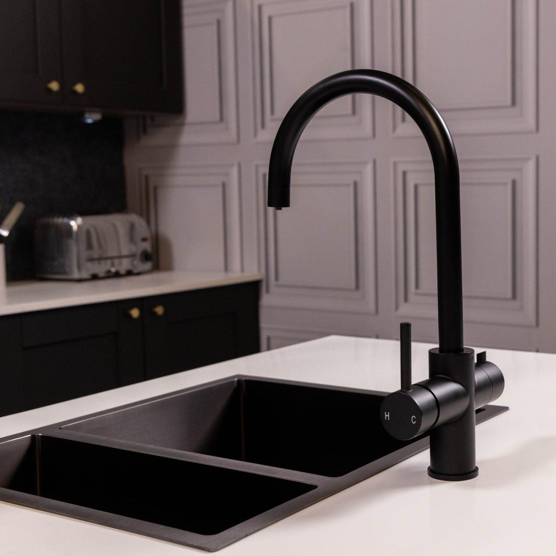 Liquida CY311MB 3-in-1 Matt Black Single Lever Instant Boiling Water Kitchen Tap