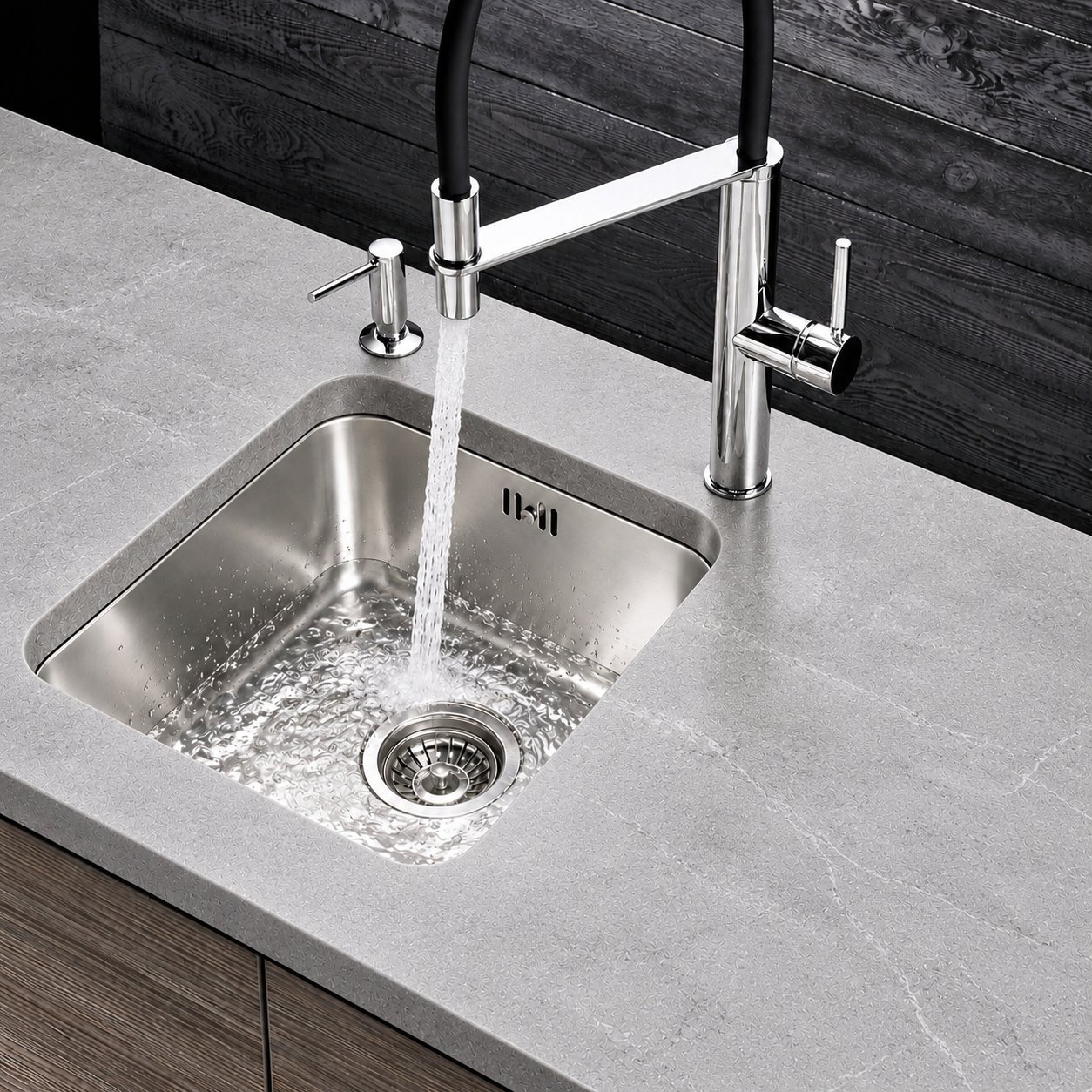 Liquida REL3340 1 Bowl 18/10 Stainless Steel Undermount Kitchen Sink 355x424mm
