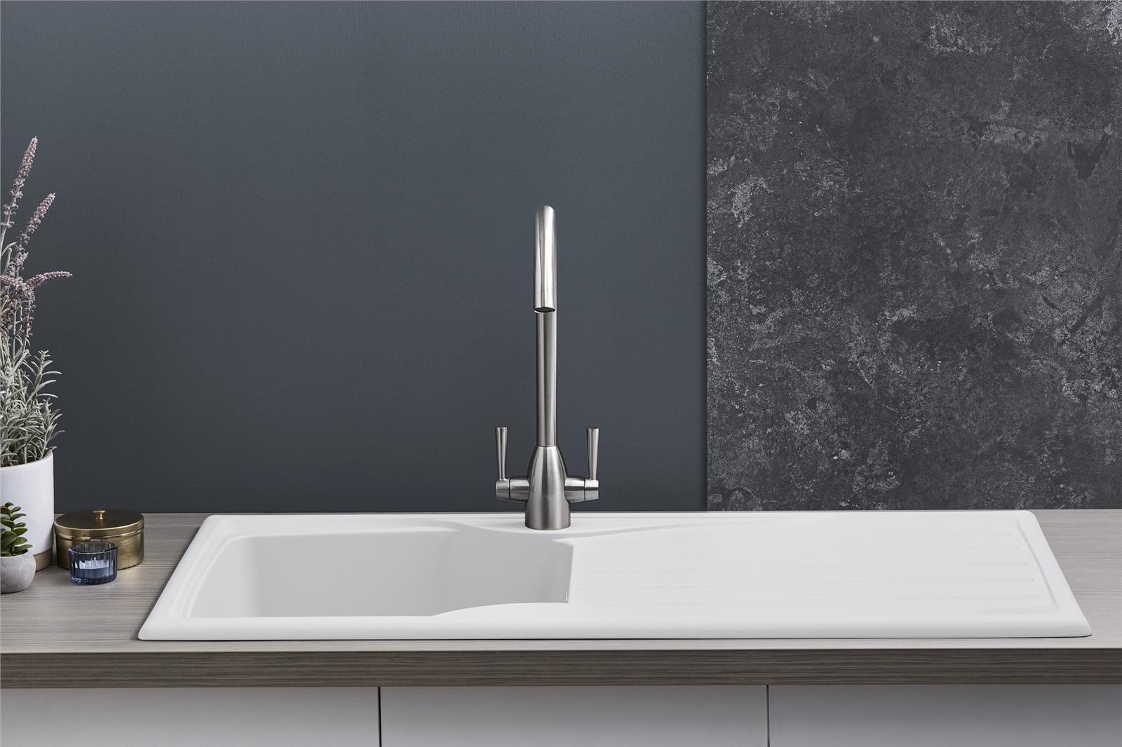 Liquida CMP10WH 1.0 Bowl Reversible White Kitchen Sink And Waste Kit