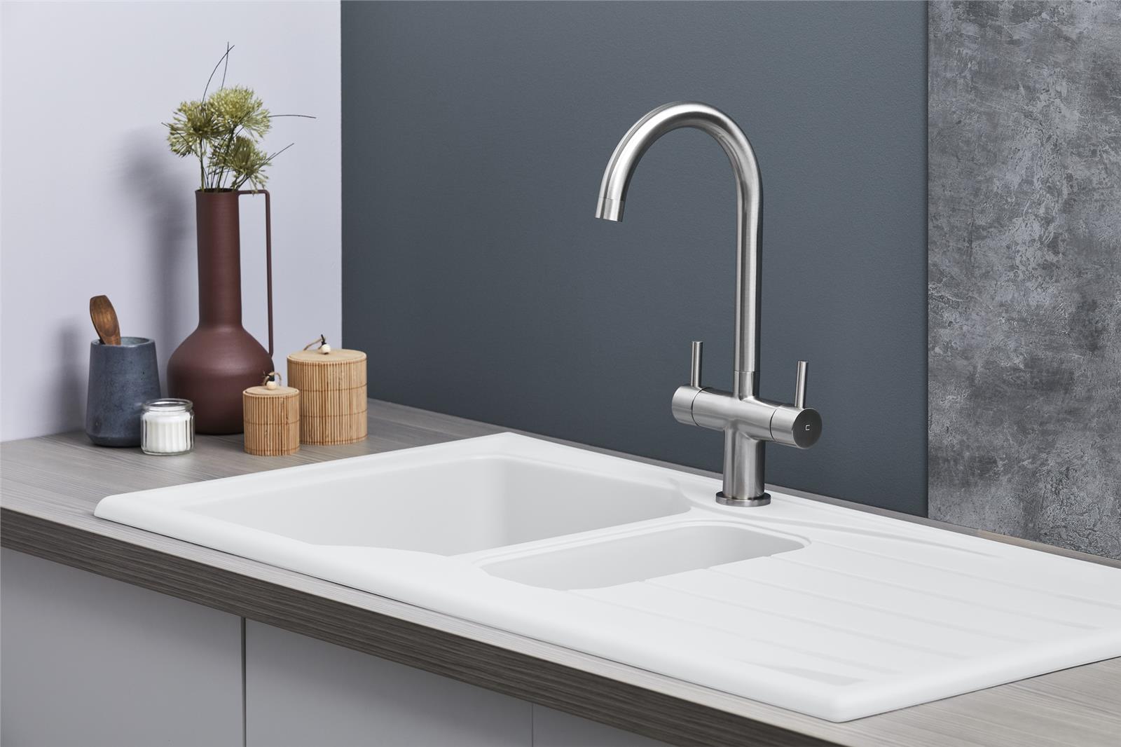 Liquida CMP15WH 1.5 Bowl Reversible White Kitchen Sink And Waste Kit