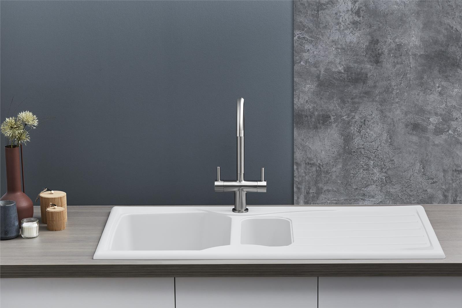 Liquida CMP15WH 1.5 Bowl Reversible White Kitchen Sink And Waste Kit - GRADED