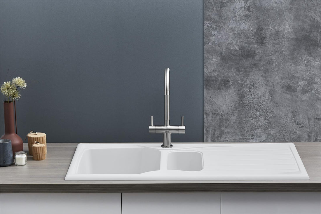 Liquida CMP15WH 1.5 Bowl Reversible White Kitchen Sink And Waste Kit - GRADED