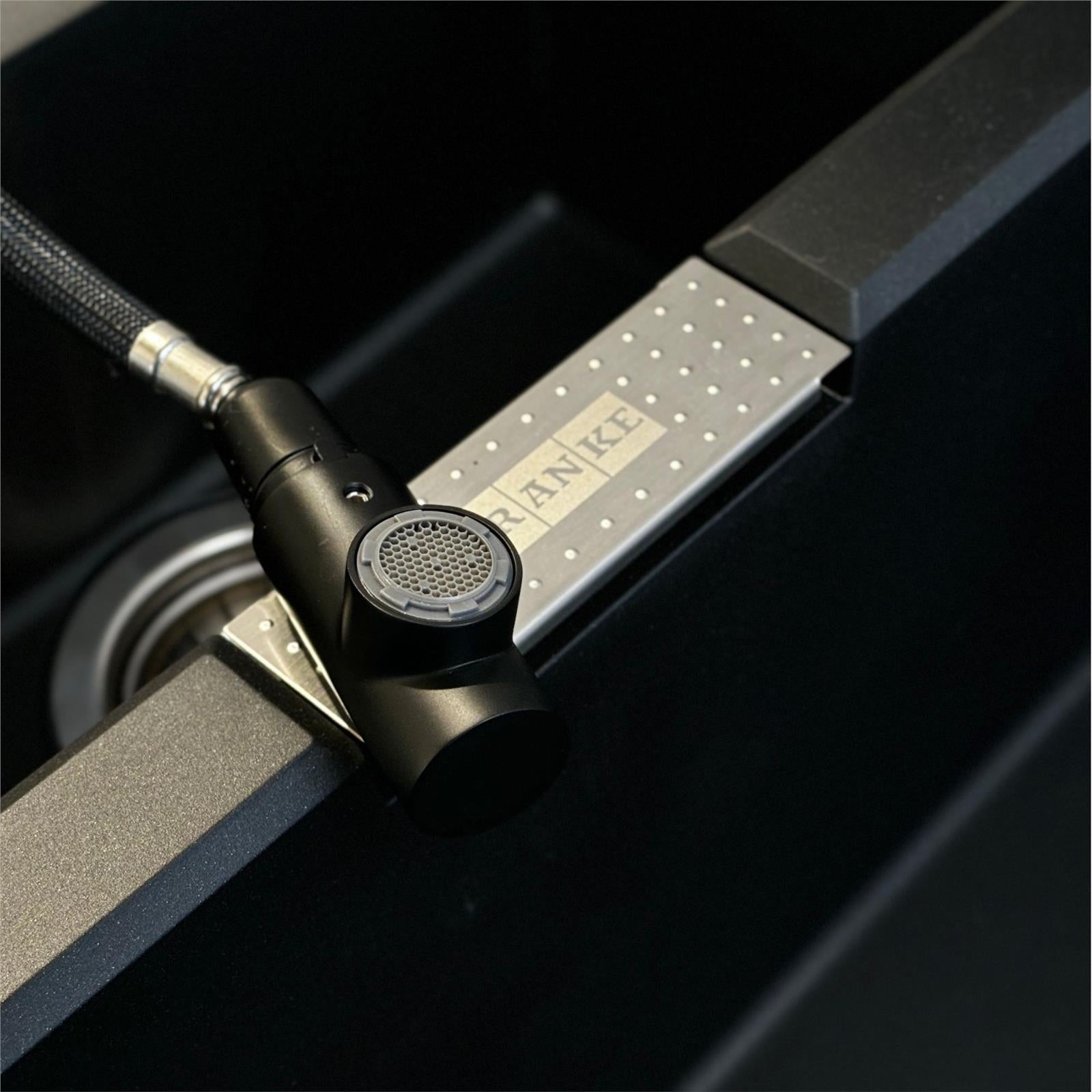 Liquida W15BL Single Lever Swivel Spout Pull Out Spray Black Kitchen Mixer Tap