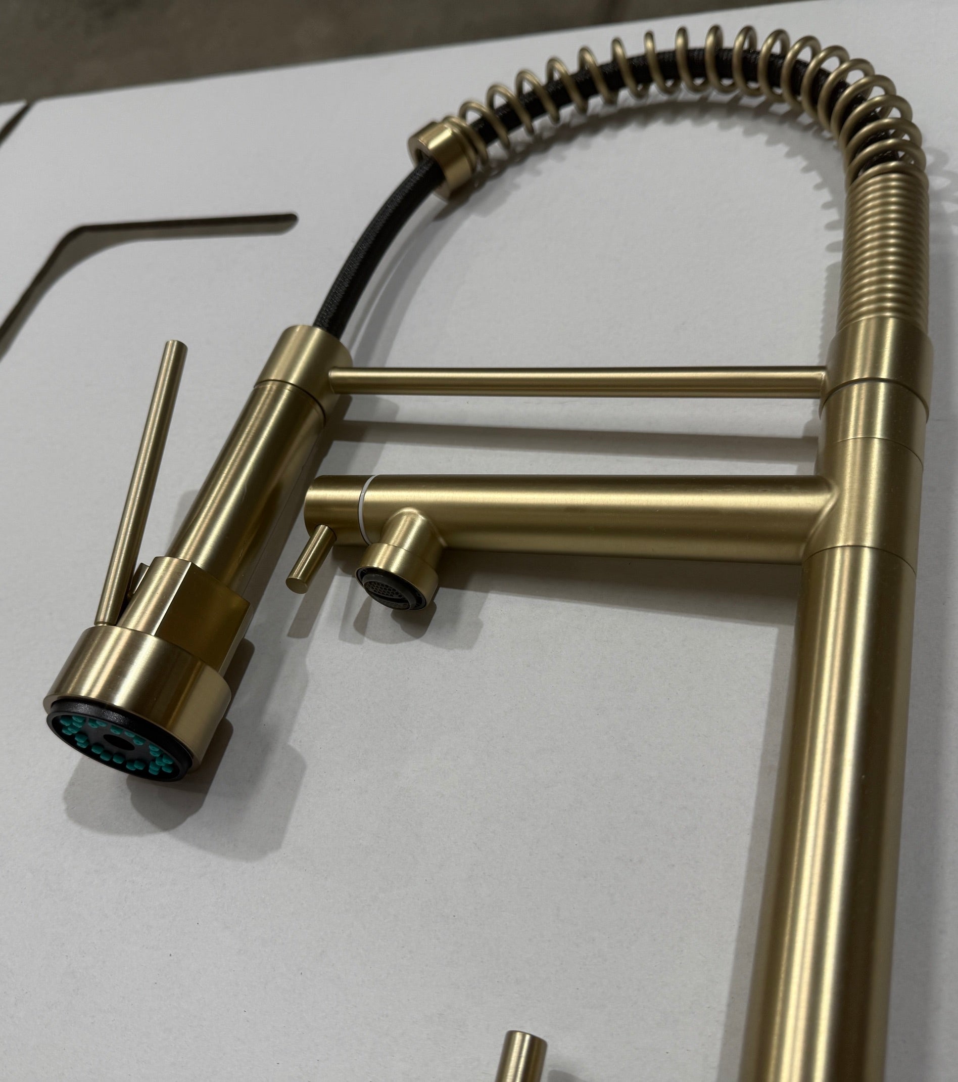 Liquida GR267BR Brushed Brass Kitchen Tap, Swivel Spout Spray - GRADED