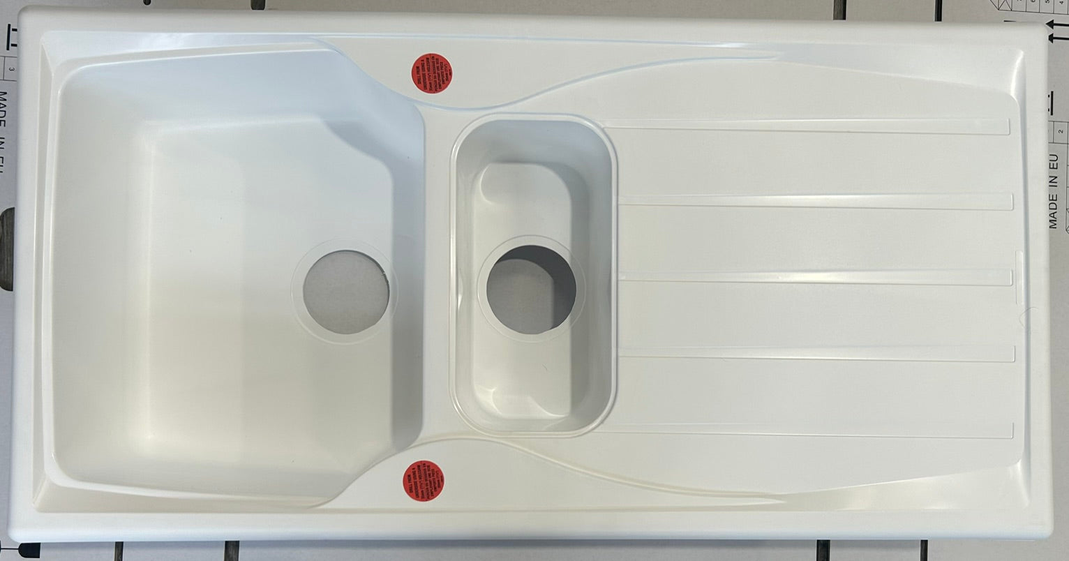 Liquida CMP15WH 1.5 Bowl Reversible White Kitchen Sink And Waste Kit - GRADED